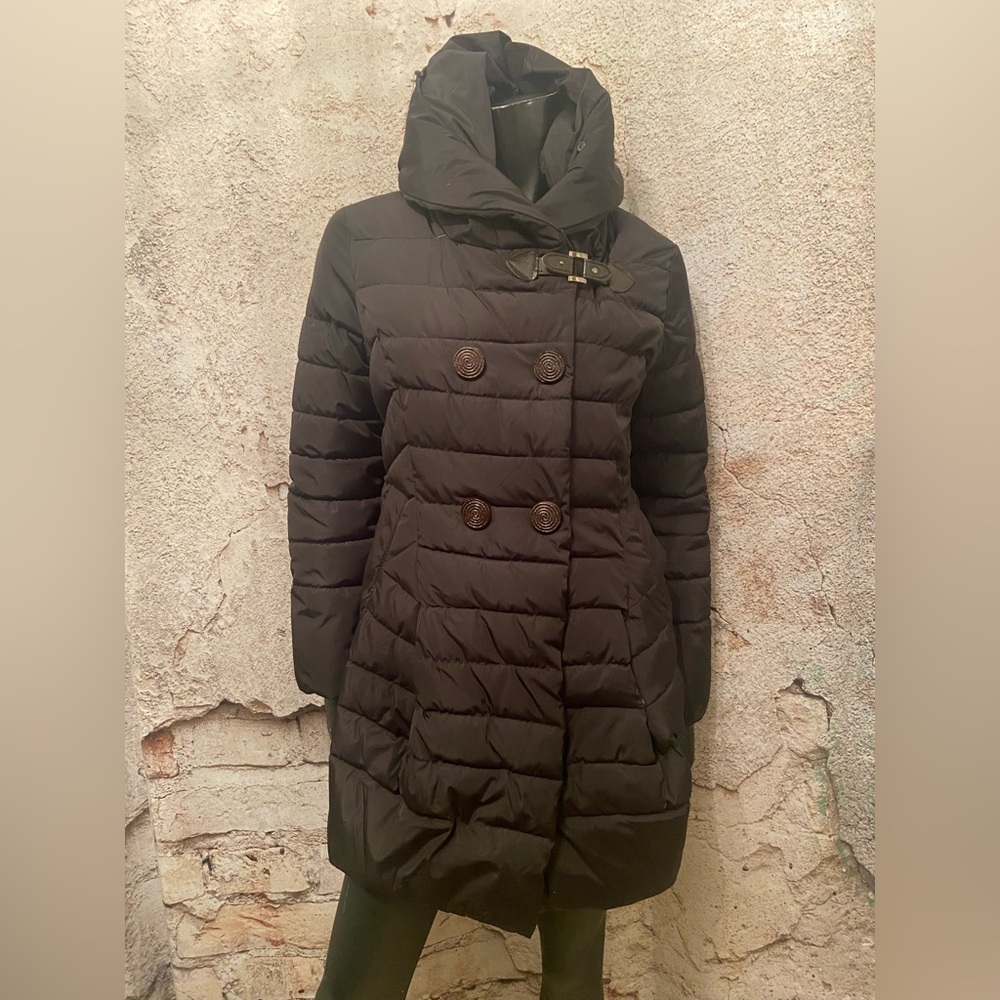 Qiqiku Black Puffer Mid Length Coat